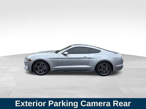 Used 2022 Ford Mustang Premium image 2