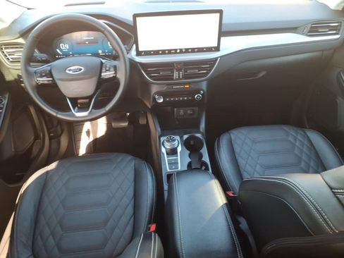Certified 2023 Ford Escape Platinum w/ Premium Technology Package AWD/4WD image 19
