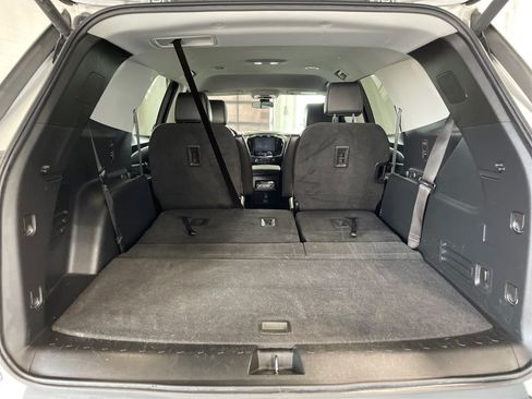 Used 2021 Chevrolet Traverse LT AWD/4WD image 12