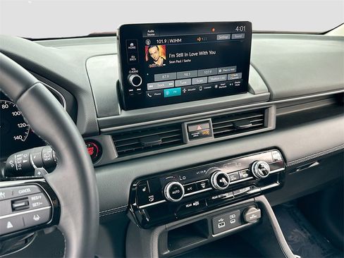 Used 2023 Honda Pilot EX-L image 14