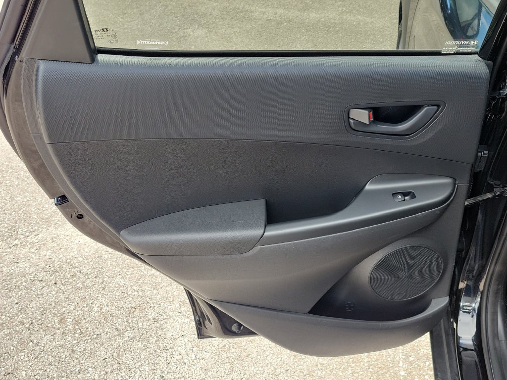 Used 2022 Hyundai Kona SEL FWD image 8