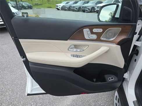 Certified 2024 Mercedes-Benz GLS 450 4MATIC image 19