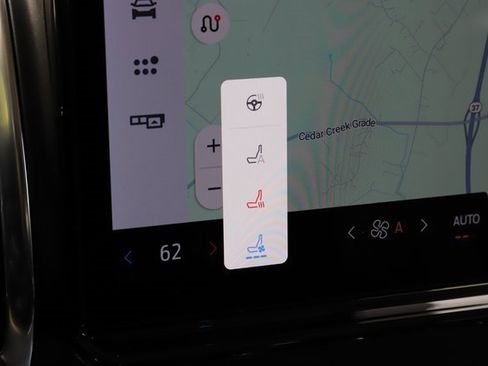 Certified 2025 Ford Expedition Platinum w/ Driver's Package image 38