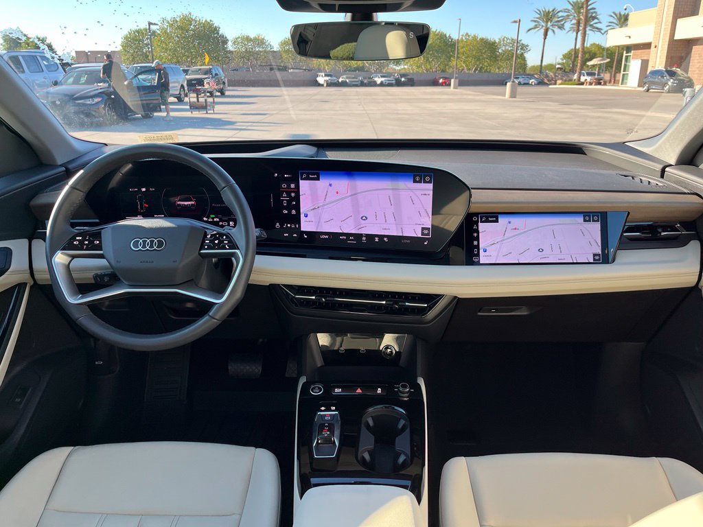 Used 2025 Audi Q6 e-tron Prestige w/ 20" Wheel Package AWD/4WD image 13
