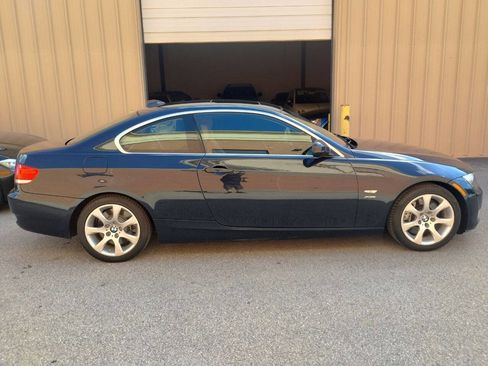 Used 2010 BMW 335i xDrive Coupe w/ Premium Pkg image 4