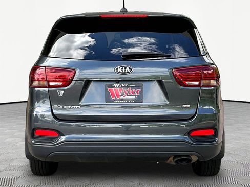 Used 2020 Kia Sorento LX FWD image 5