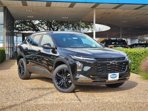 New 2026 Chevrolet Trax ACTIV w/ Sunroof Package image 2