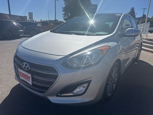 Used 2016 Hyundai Elantra GT w/ Option Group 03 image 6