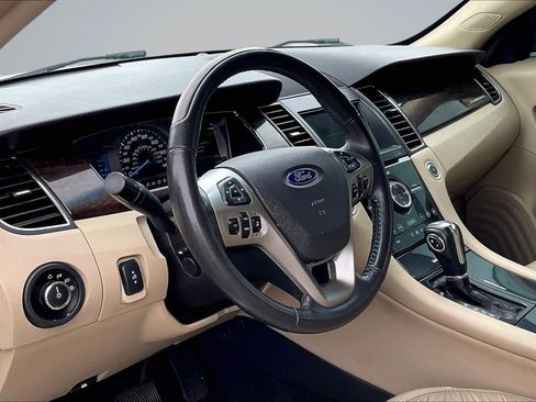 Used 2018 Ford Taurus Limited FWD image 14