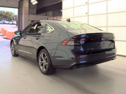 Used 2023 Honda Accord EX image 4