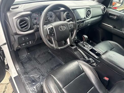 Used 2022 Toyota Tacoma TRD Pro AWD/4WD image 24