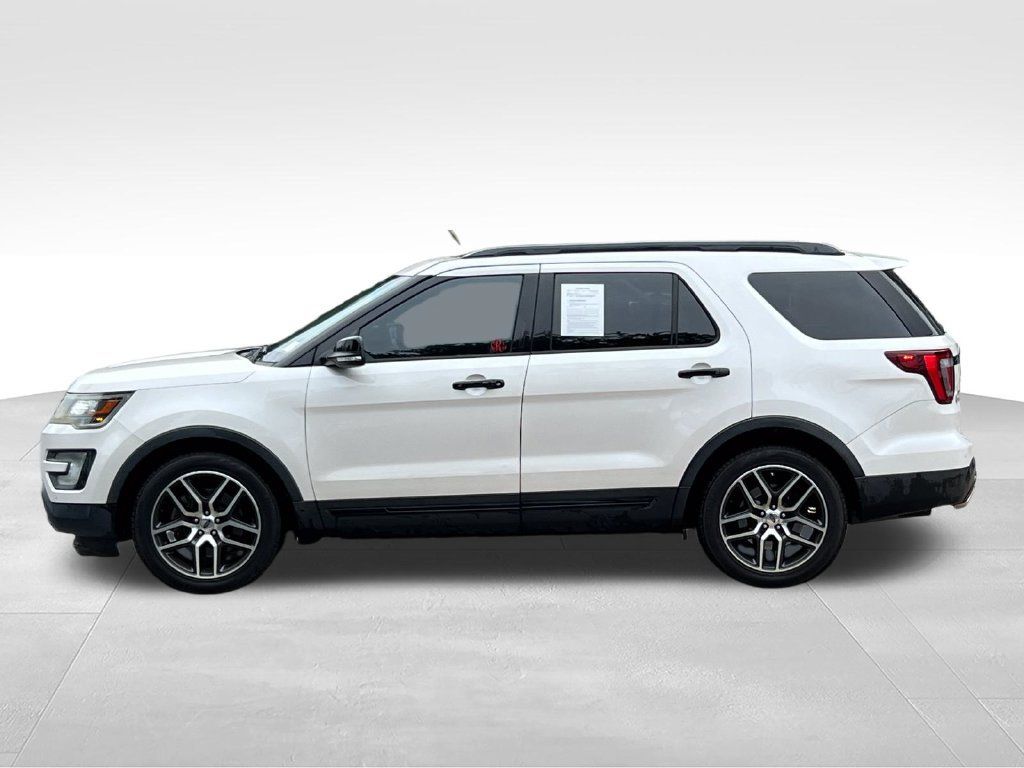 Used 2017 Ford Explorer Sport w/ Equipment Group 401A AWD/4WD image 8