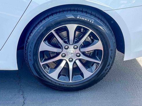 Used 2016 Acura TLX image 10