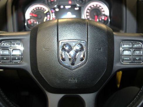 Used 2016 RAM 1500 Big Horn image 12