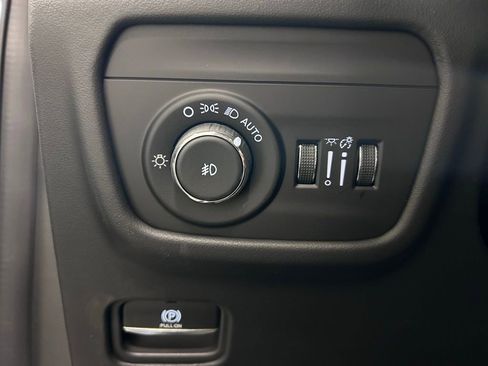New 2026 Jeep Grand Cherokee L Summit AWD/4WD image 7