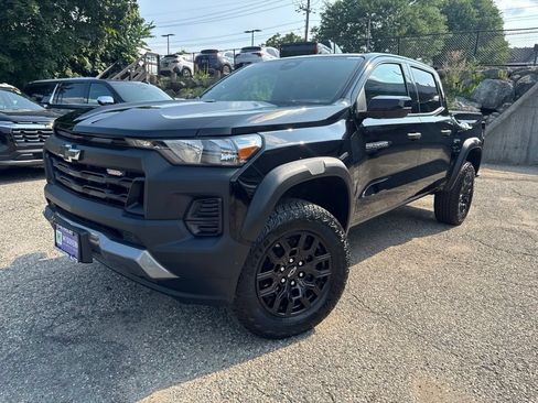 Used 2026 Chevrolet Colorado Trail Boss AWD/4WD image 31