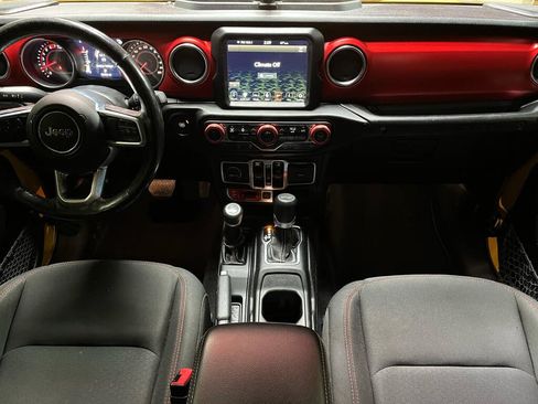 Used 2020 Jeep Wrangler Unlimited Rubicon AWD/4WD image 10