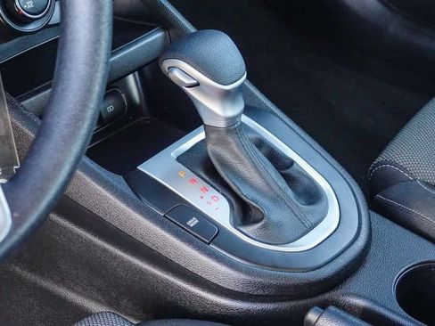 Certified 2024 Kia Forte LXS image 18