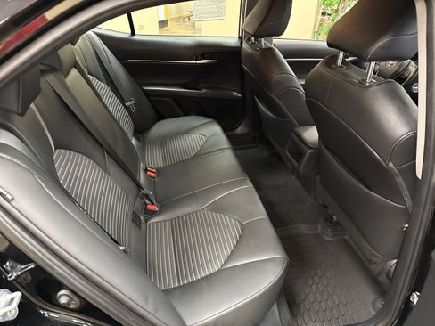 Used 2023 Toyota Camry SE FWD image 18