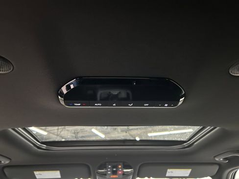 New 2027 Kia Telluride S image 28