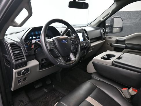 Used 2020 Ford F150 XLT w/ Equipment Group 302A Luxury AWD/4WD image 32