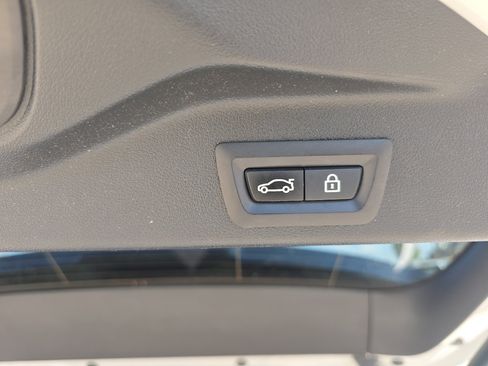 Used 2022 BMW X5 xDrive40i w/ Premium Package image 8