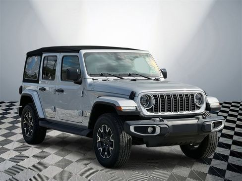 Used 2024 Jeep Wrangler Sahara image 2