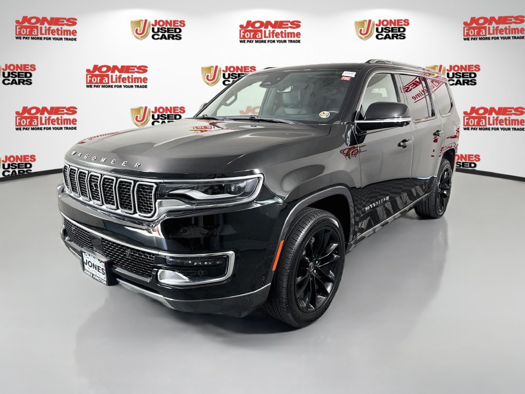 Used 2022 Jeep Wagoneer Series III w/ Premium Group I AWD/4WD image 13