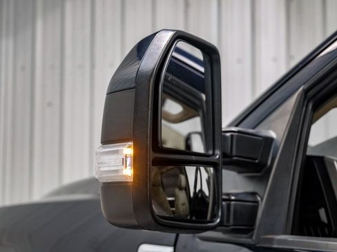 Used 2021 Ford F250 Lariat w/ Lariat Ultimate Package AWD/4WD image 42