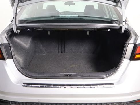 Used 2022 Nissan Altima 2.5 SV FWD image 17