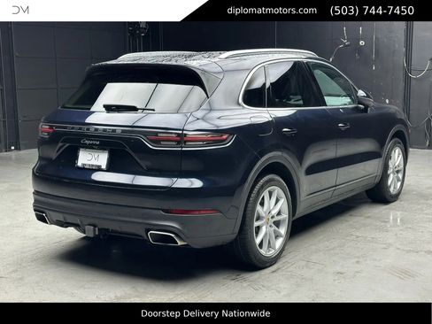 Used 2021 Porsche Cayenne image 6