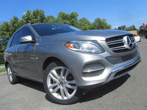 Used 2016 Mercedes-Benz GLE 350 w/ Premium Package image 2