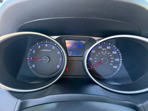 Used 2014 Hyundai Tucson SE FWD image 11