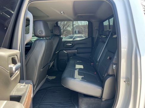 Used 2022 GMC Sierra 1500 Denali w/ Denali Premium Package image 17