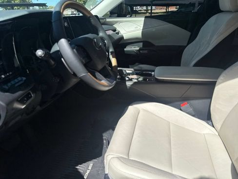Used 2026 Lexus RX 350 AWD w/ Convenience Package image 6