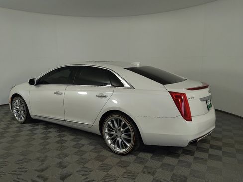 Used 2016 Cadillac XTS Platinum FWD image 3