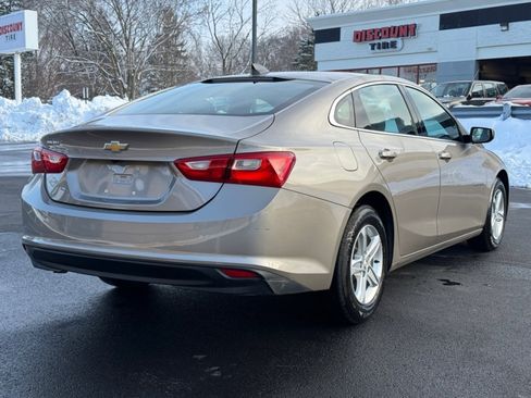Used 2022 Chevrolet Malibu LS image 8