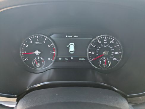 Certified 2022 Kia Telluride SX w/ SX Prestige Package image 32