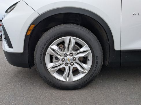 Used 2022 Chevrolet Blazer LT FWD image 32