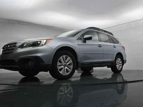 Used 2017 Subaru Outback 2.5i Premium AWD/4WD image 34