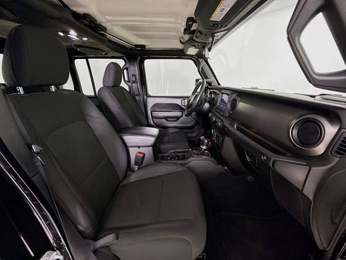 Used 2021 Jeep Gladiator Sport image 27