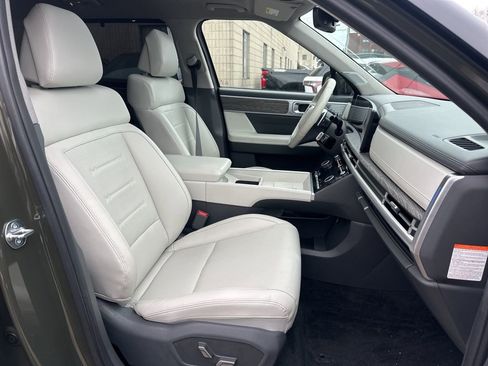 Used 2024 Hyundai Santa Fe Limited image 24