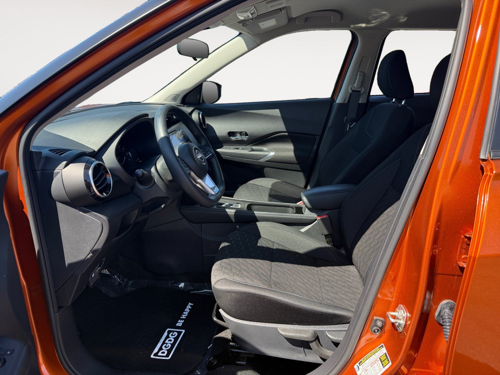 Used 2024 Nissan Kicks SV FWD image 10