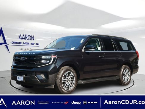 Used 2025 Ford Expedition Max Active AWD/4WD image 1