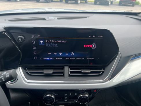 New 2025 Chevrolet Trax LT w/ Driver Confidence Package FWD image 26
