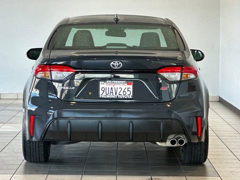 Certified 2025 Toyota Corolla SE w/ Convenience Package image 5