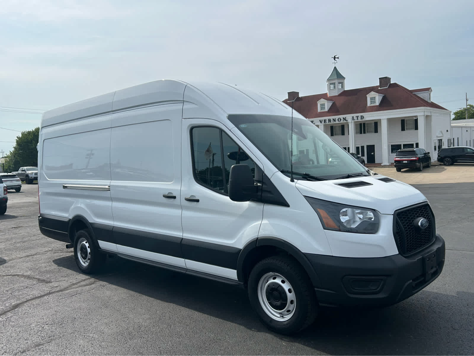 Used 2025 Ford Transit 250 148 High Roof Extended w/ Load Area Protection Package RWD image 3