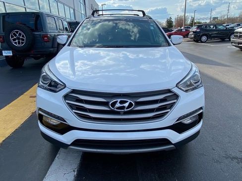 Used 2018 Hyundai Santa Fe Sport image 3