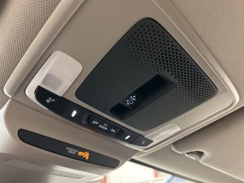 Certified 2025 Honda HR-V EX-L image 36