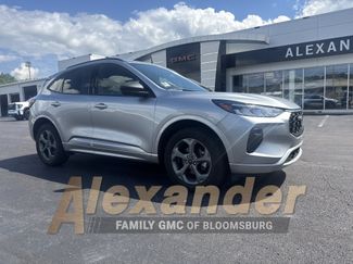 Used 2024 Ford Escape ST-Line AWD/4WD video 1